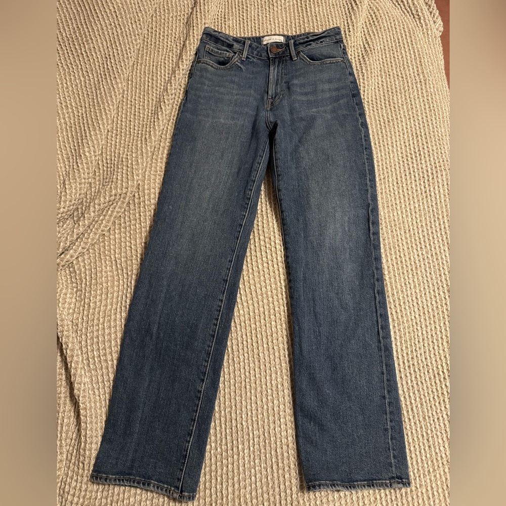 Articles of Society women’s size 25 straight leg jeans.